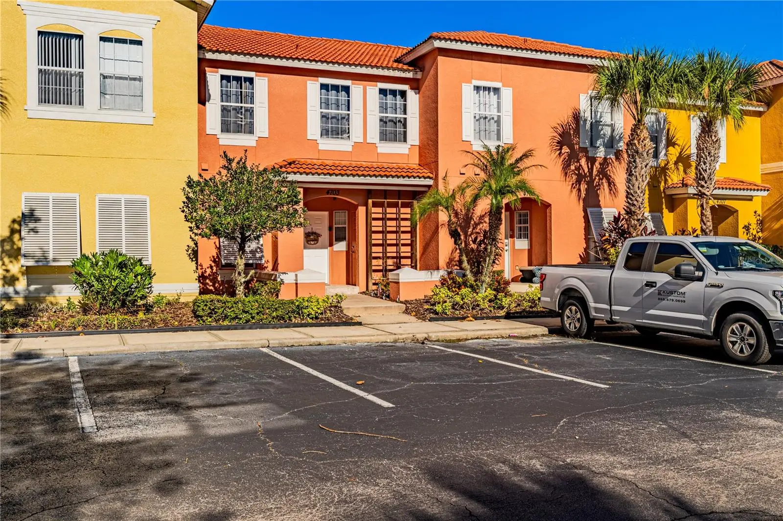 4703 Vero Beach Place, FL
