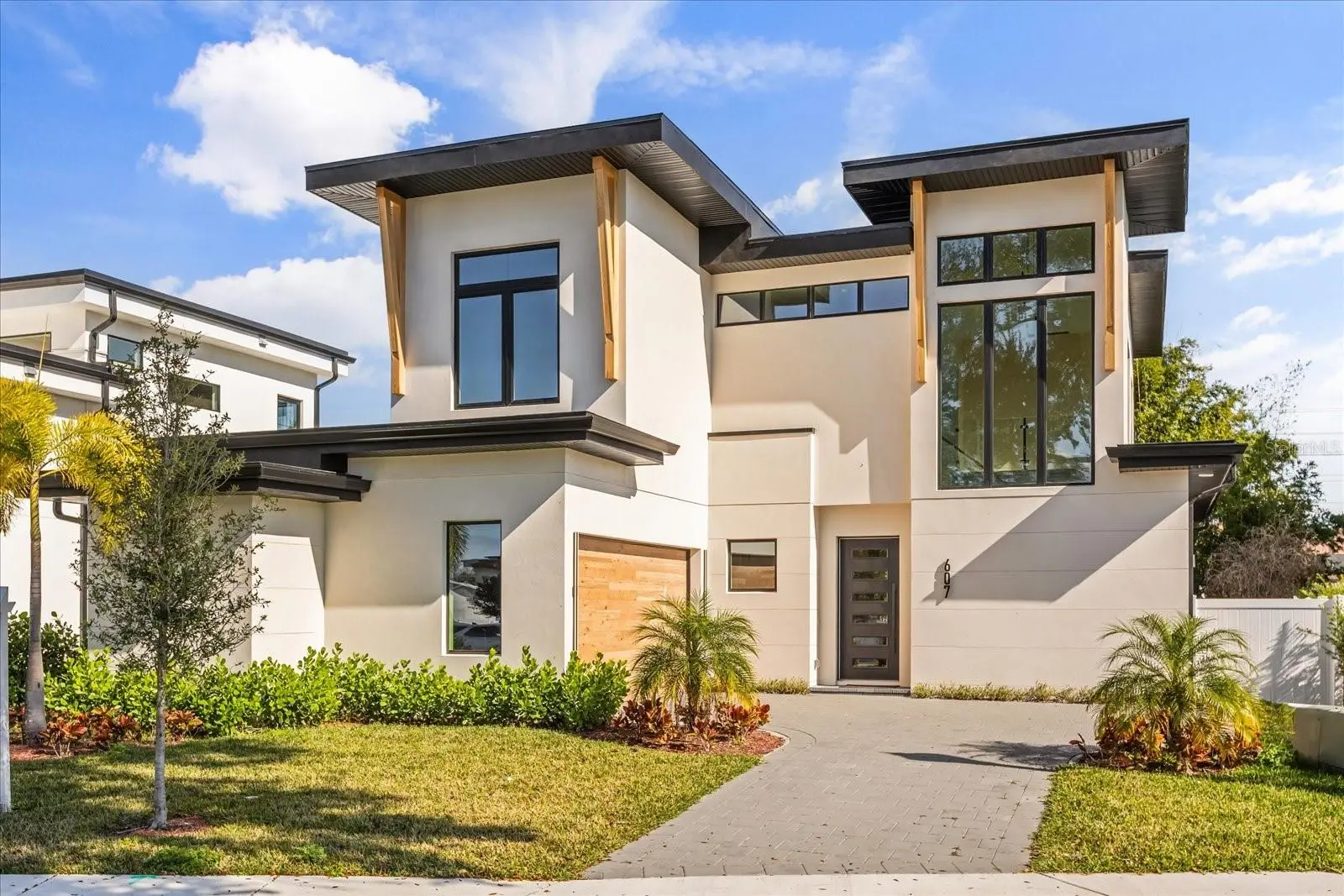 607 Ellen Drive, FL