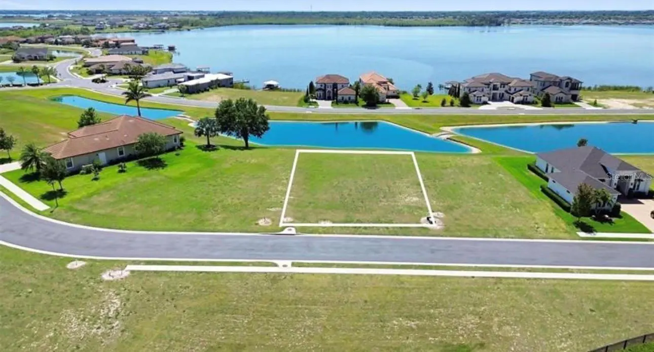 808 Waterfern Trail Drive, FL