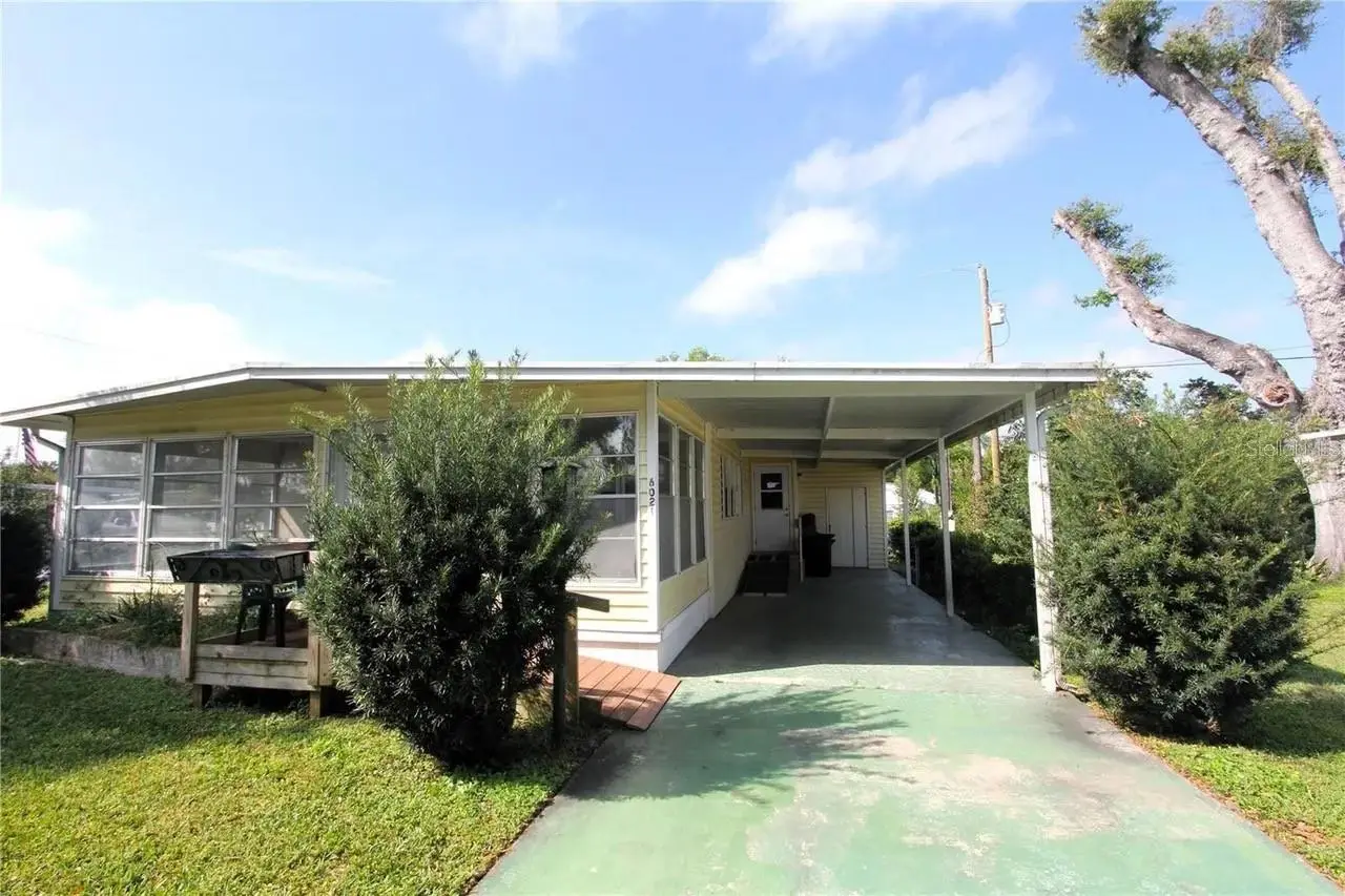 6021 Ridgewood Drive, FL