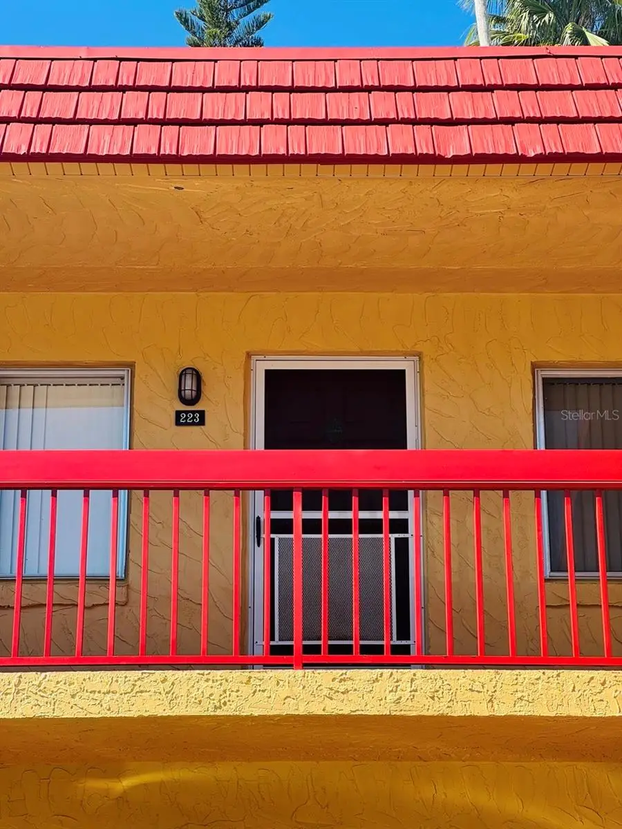 400 El Camino Drive, FL