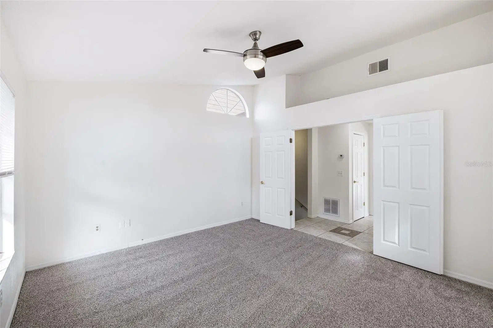 6040 Scotchwood Glen, FL