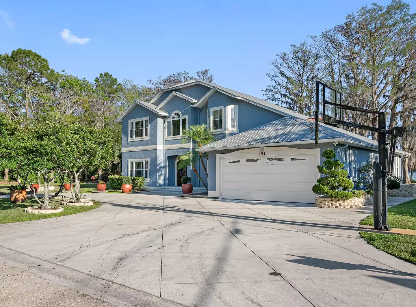 151 Lakeside Drive, FL