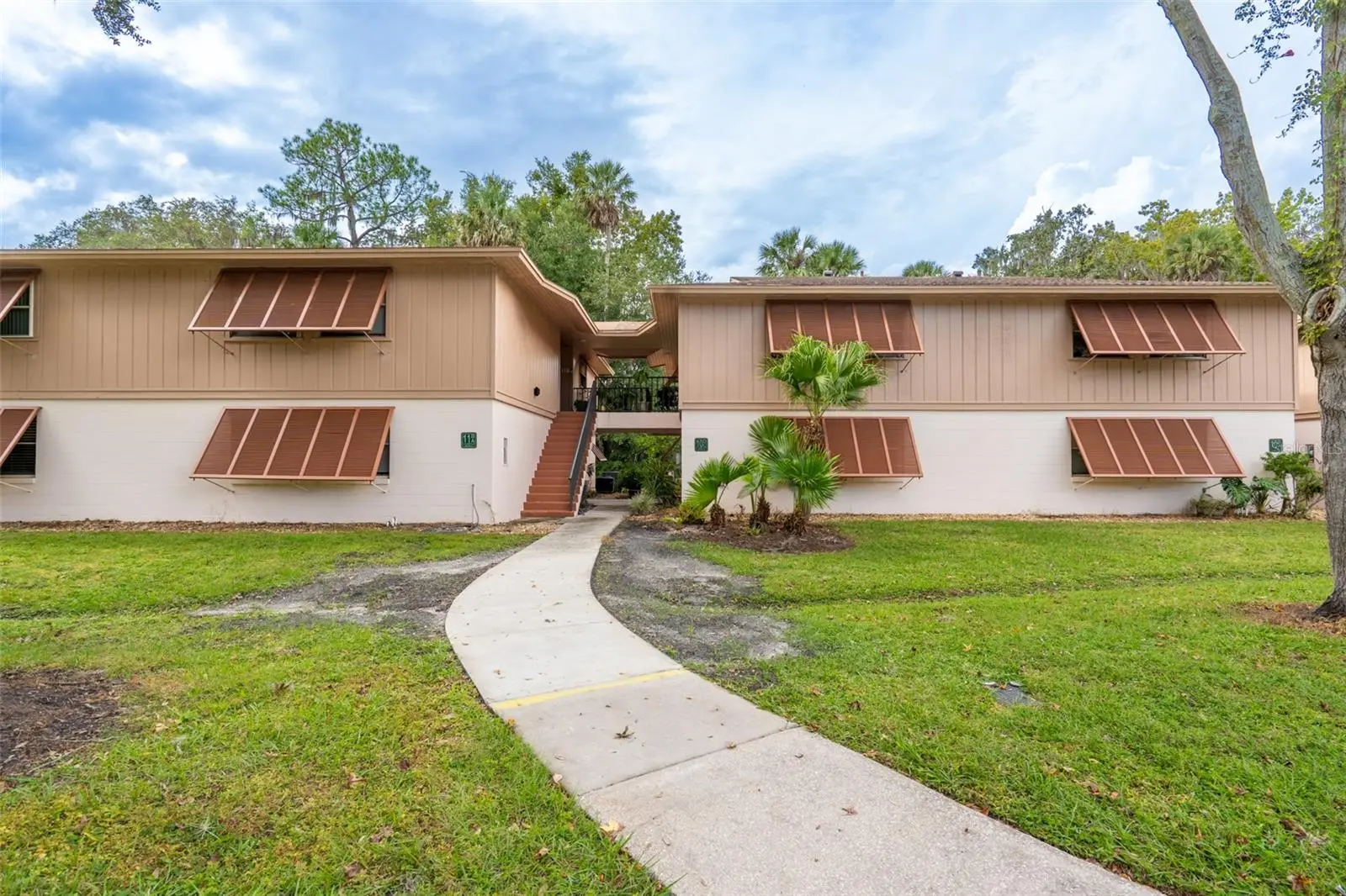 100 Sweetgum Woods Court, FL