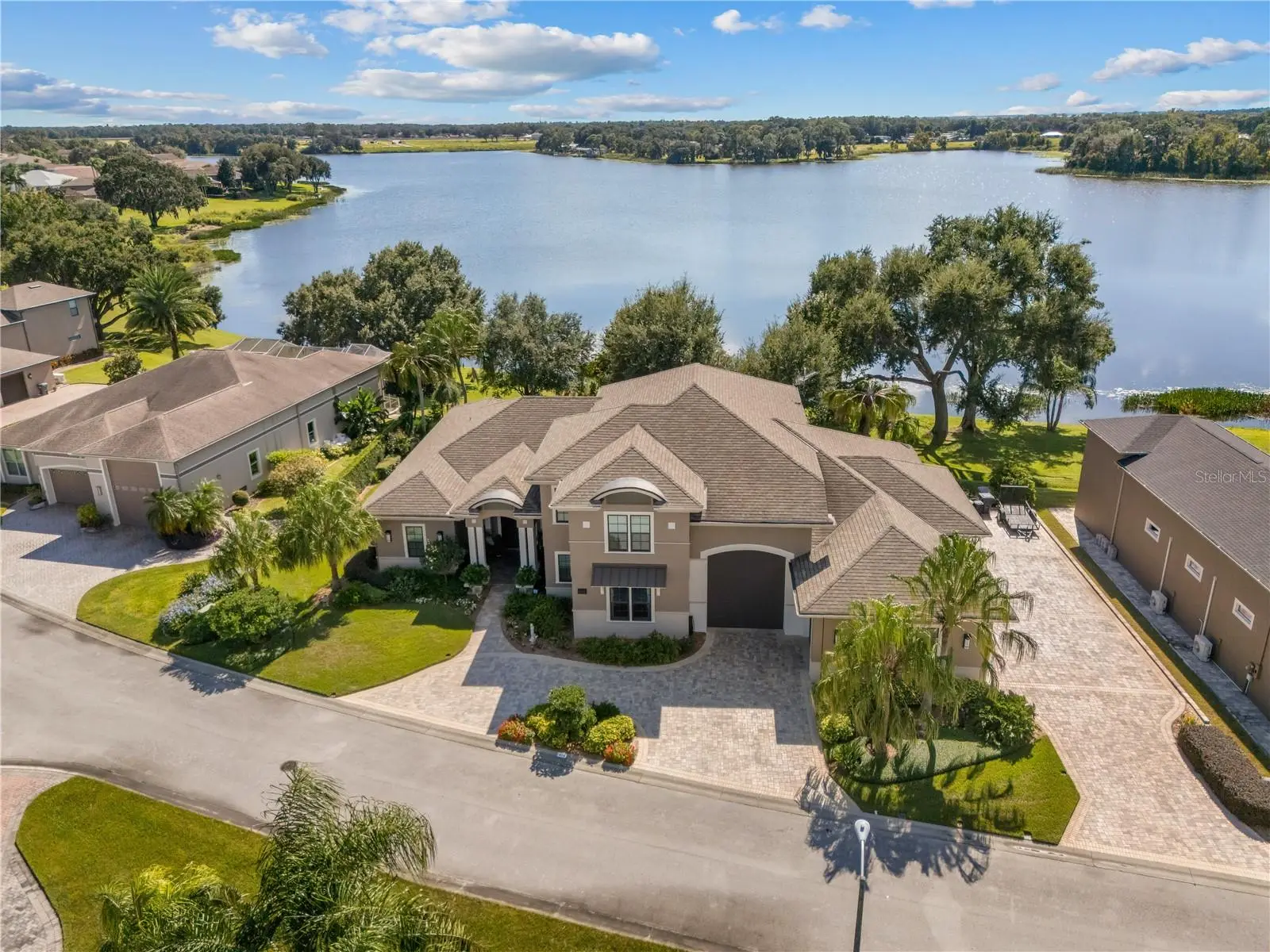 414 Meandering Way, FL