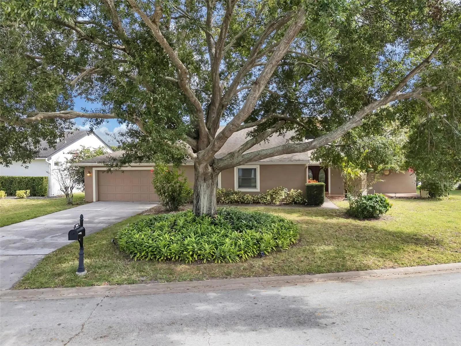6047 Shore Line Drive, FL