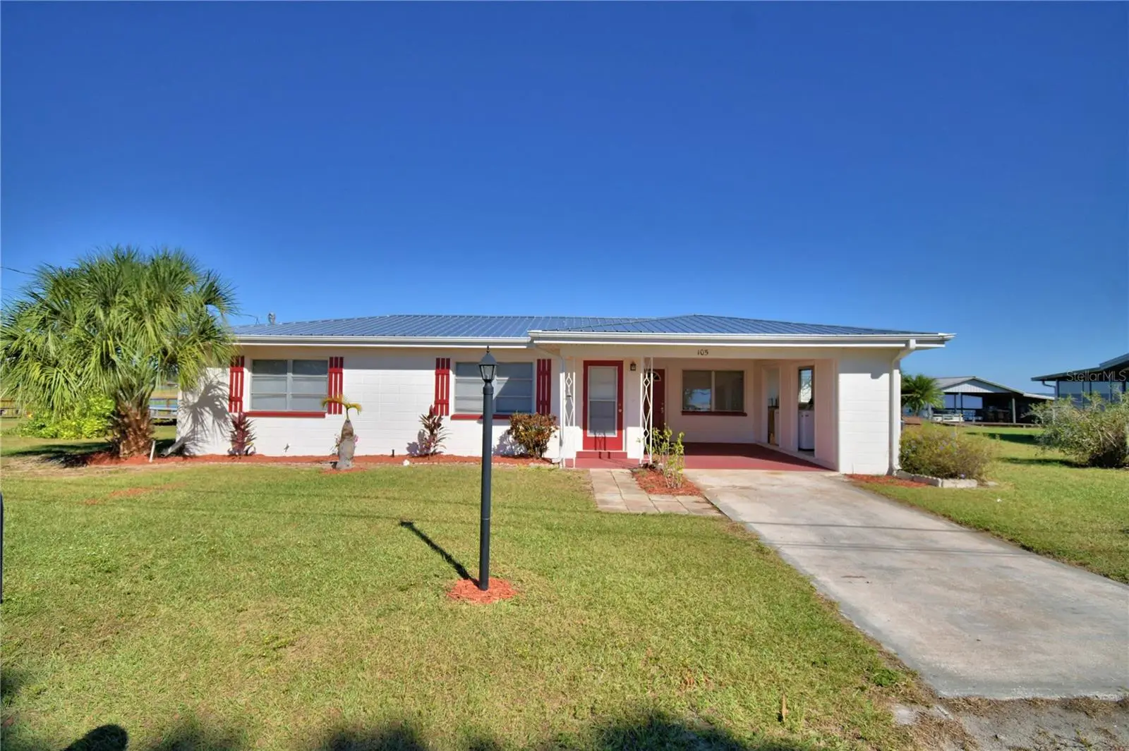 105 Maxcy Lane, FL