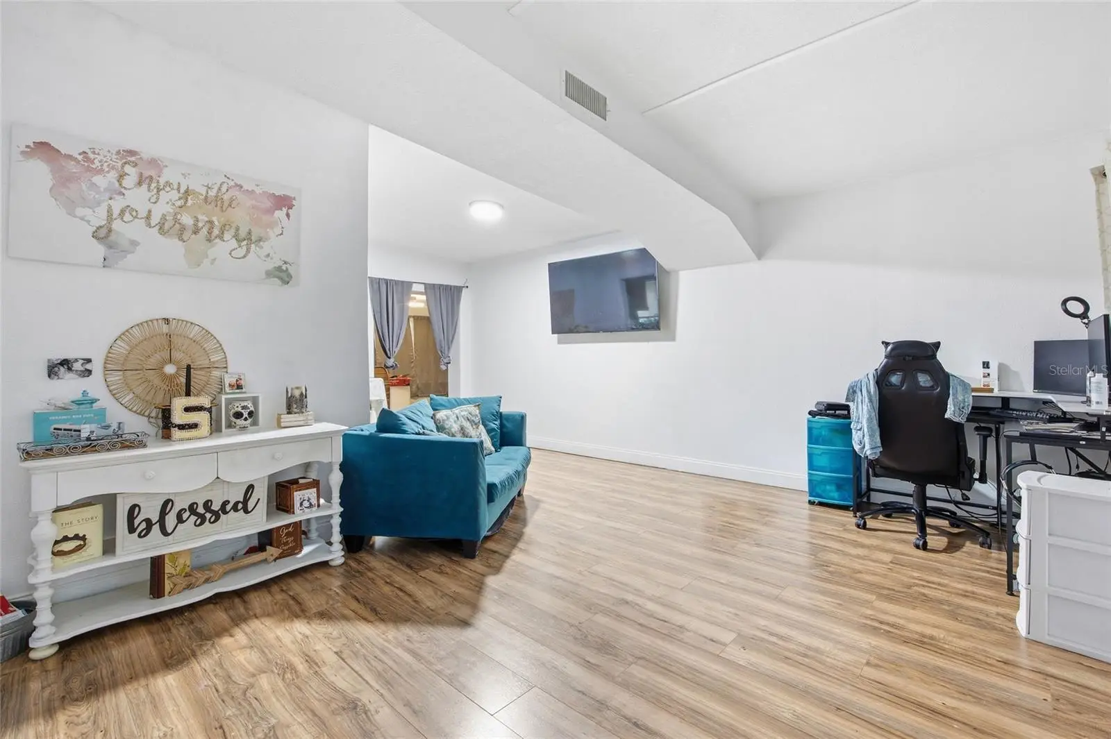 3338 6th Street, FL