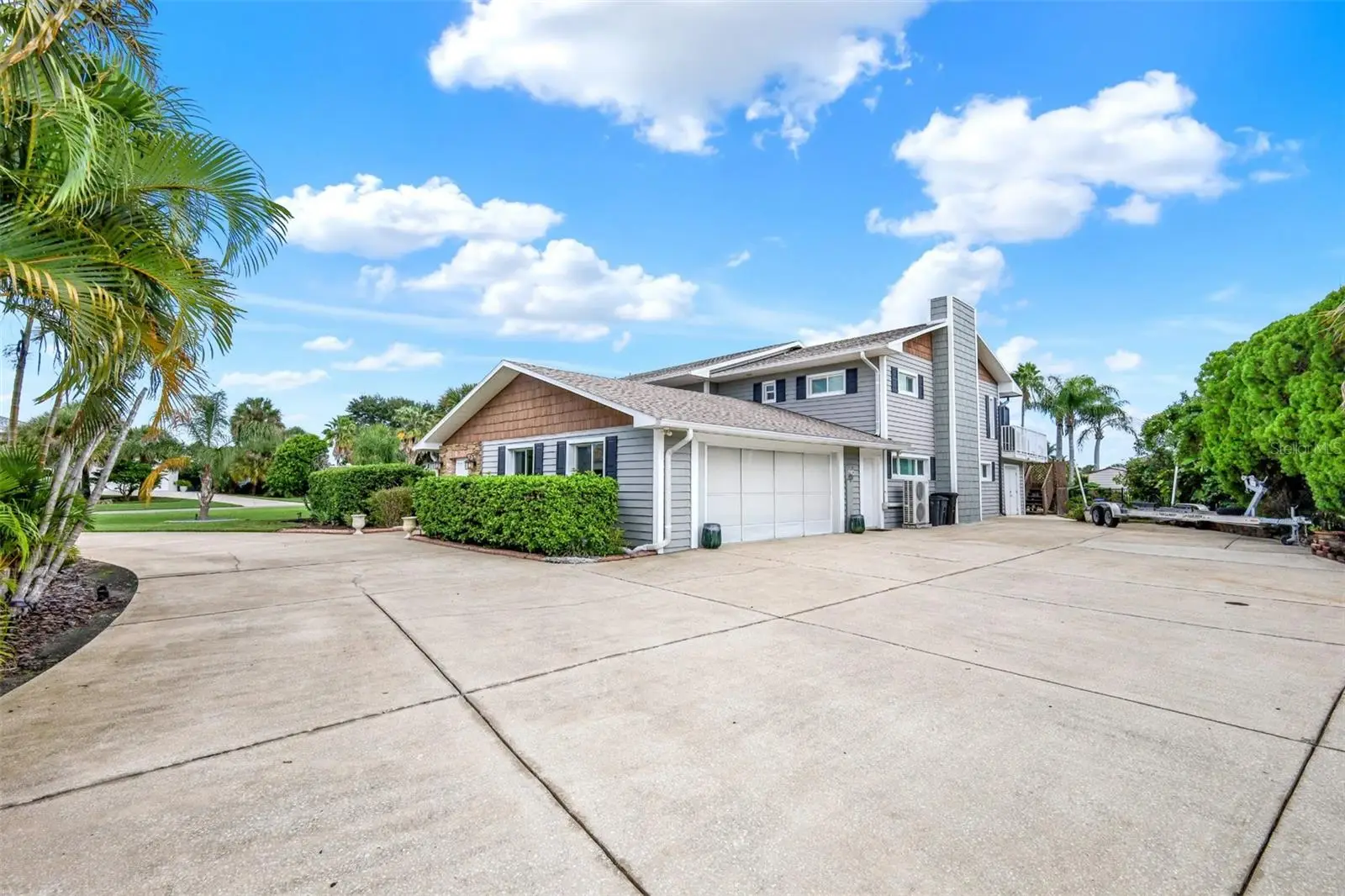 301 Quay Assisi, FL
