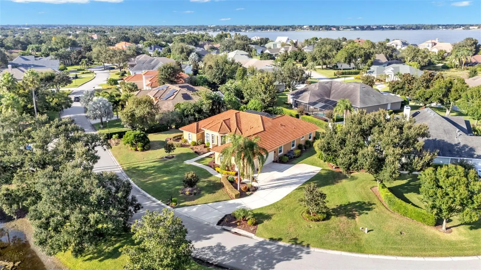 237 Mclean Point, FL