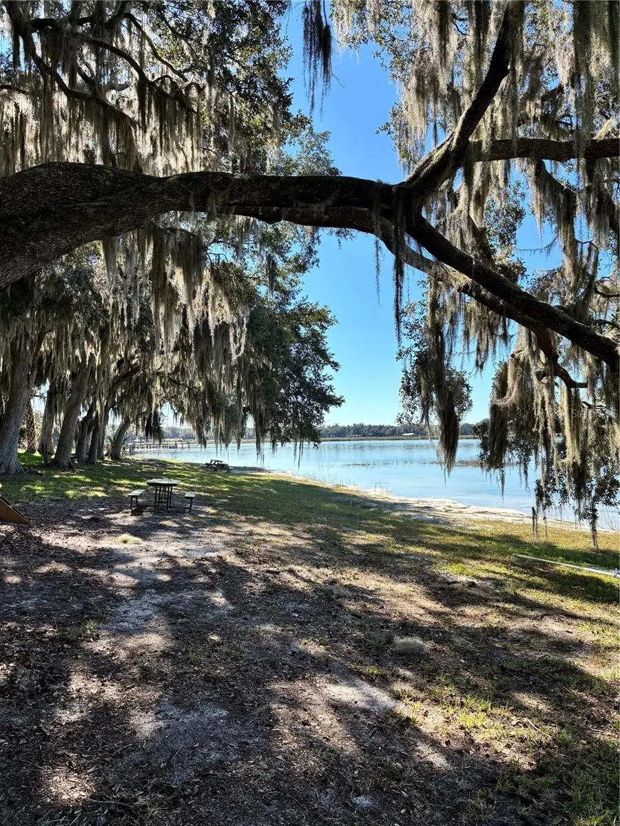14348 252nd Court Road, FL