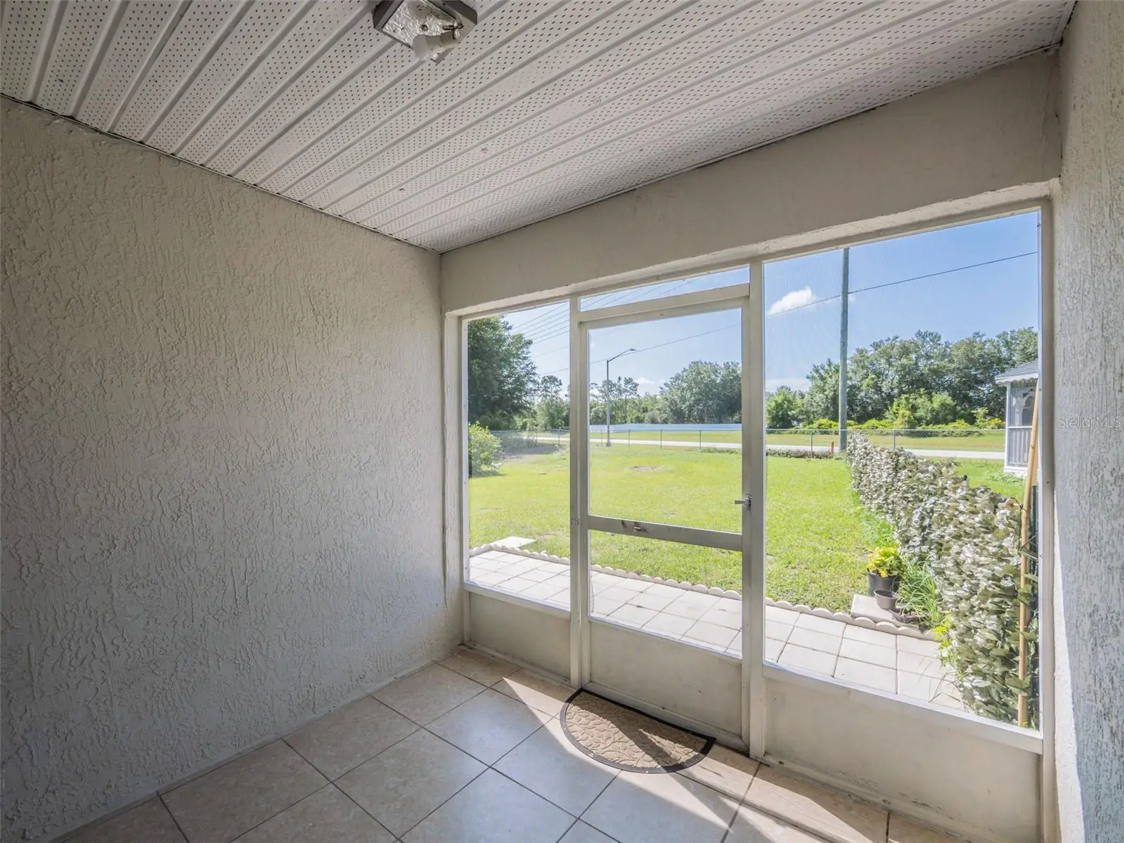 746-748 Mink Ct, FL