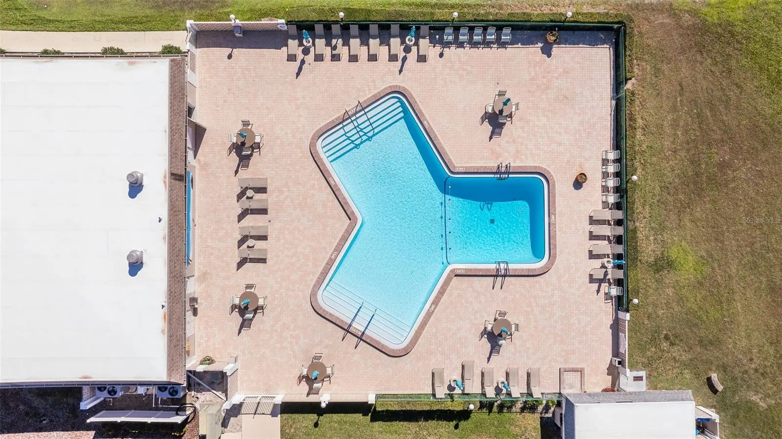 409 Boca Ciega Point Boulevard, FL