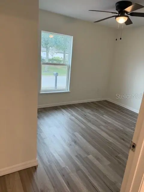 902 Alsobrook Street, FL