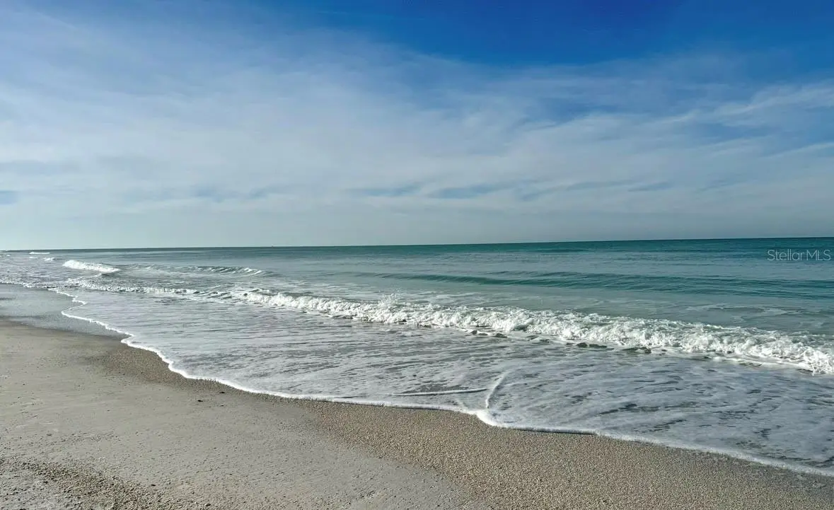 831 North Shore Drive, FL