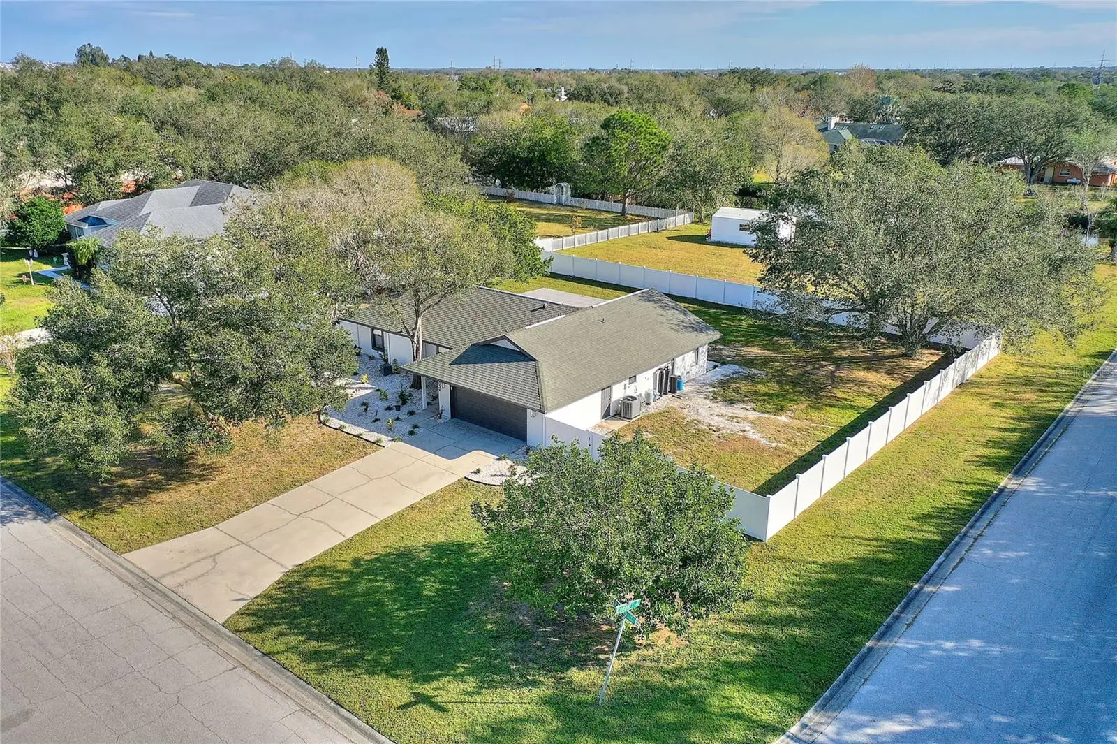 2054 Racimo Drive, FL