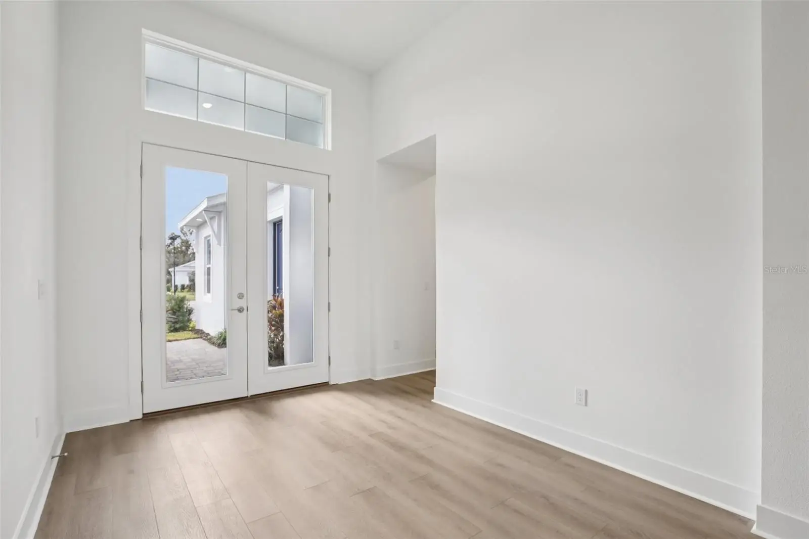 8218 Golden Beach Court, FL
