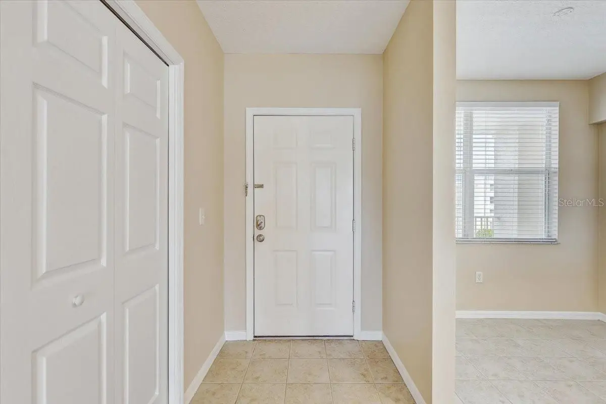 1200 Country Club Drive, FL