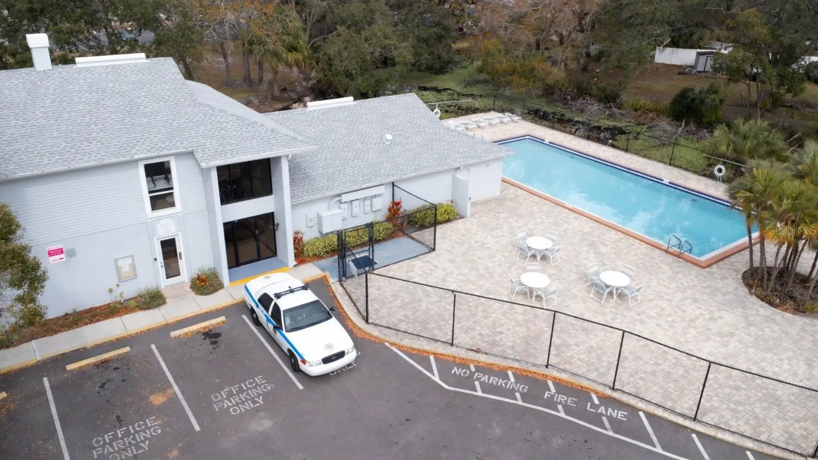 4148 Dolphin Drive, FL