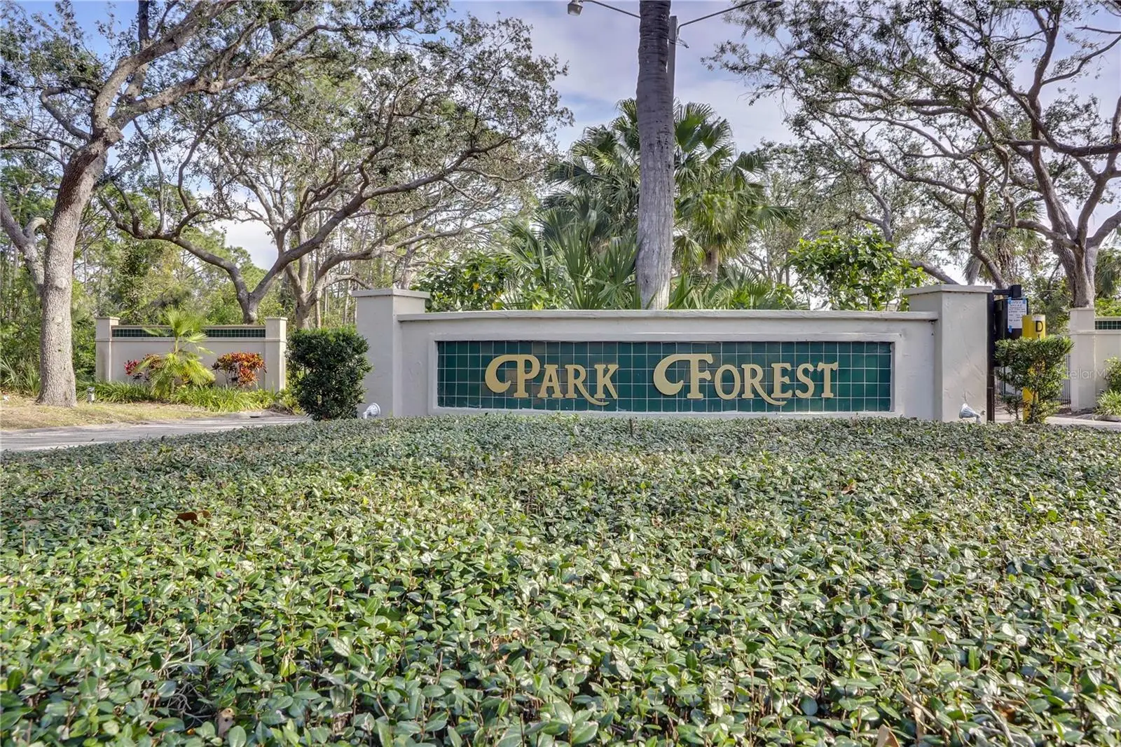 515 Wekiva River Court, FL