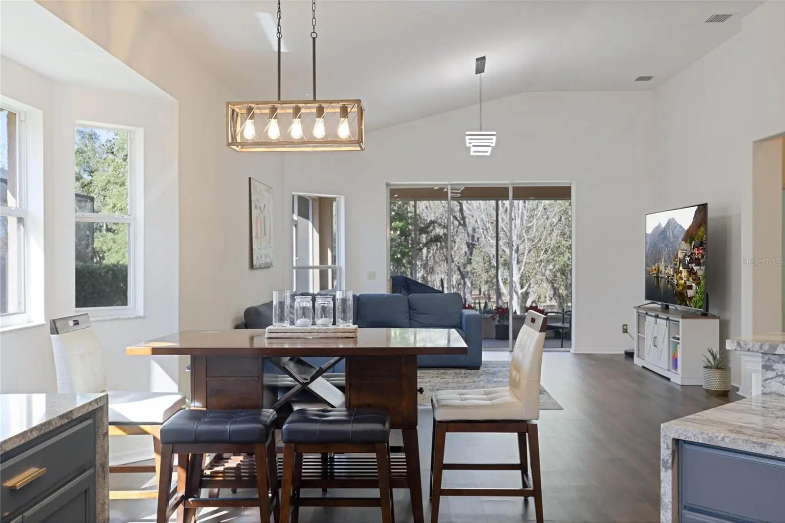 1203 Diamond Shore Loop, FL