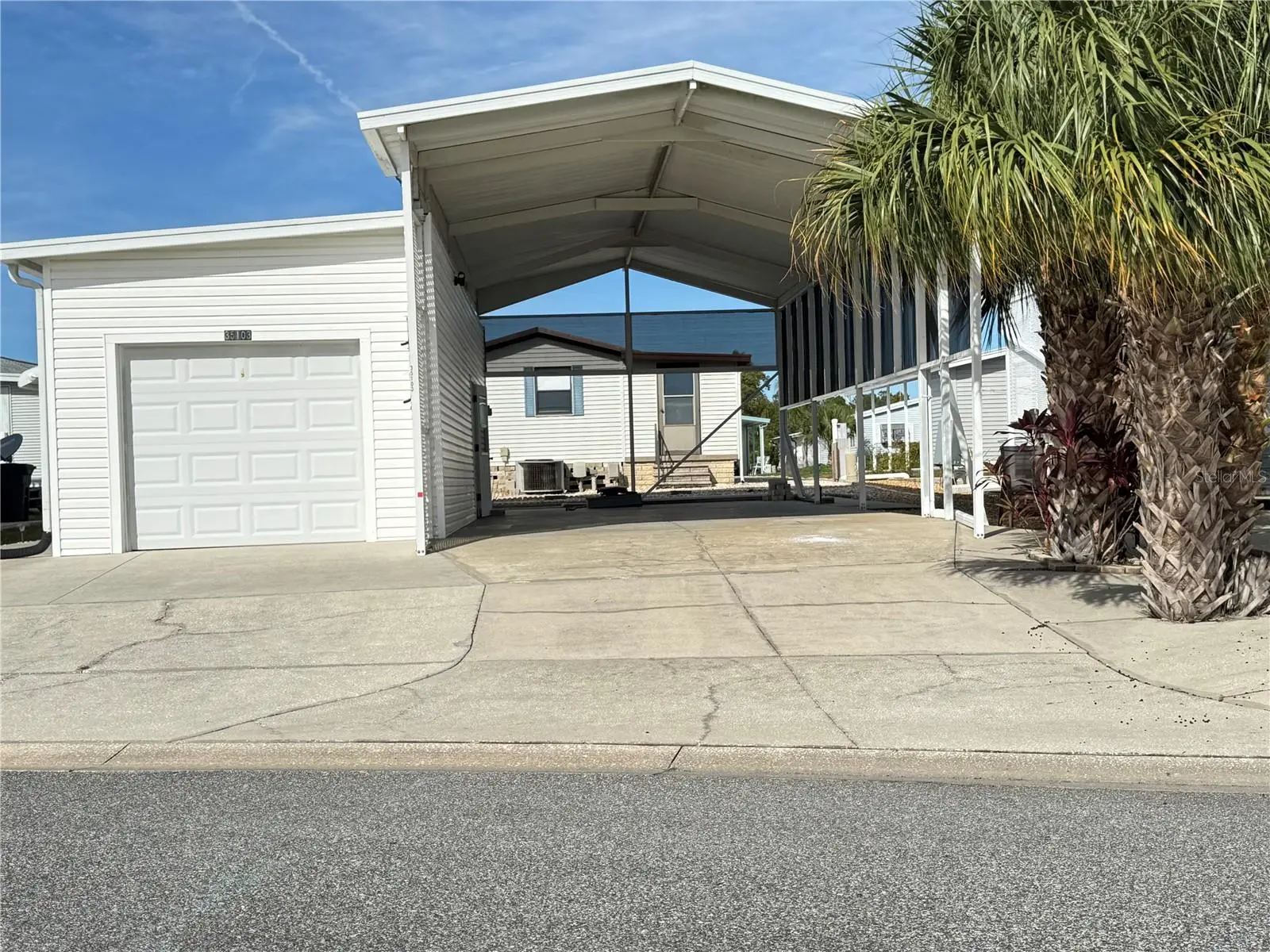 35103 Jade Drive, FL