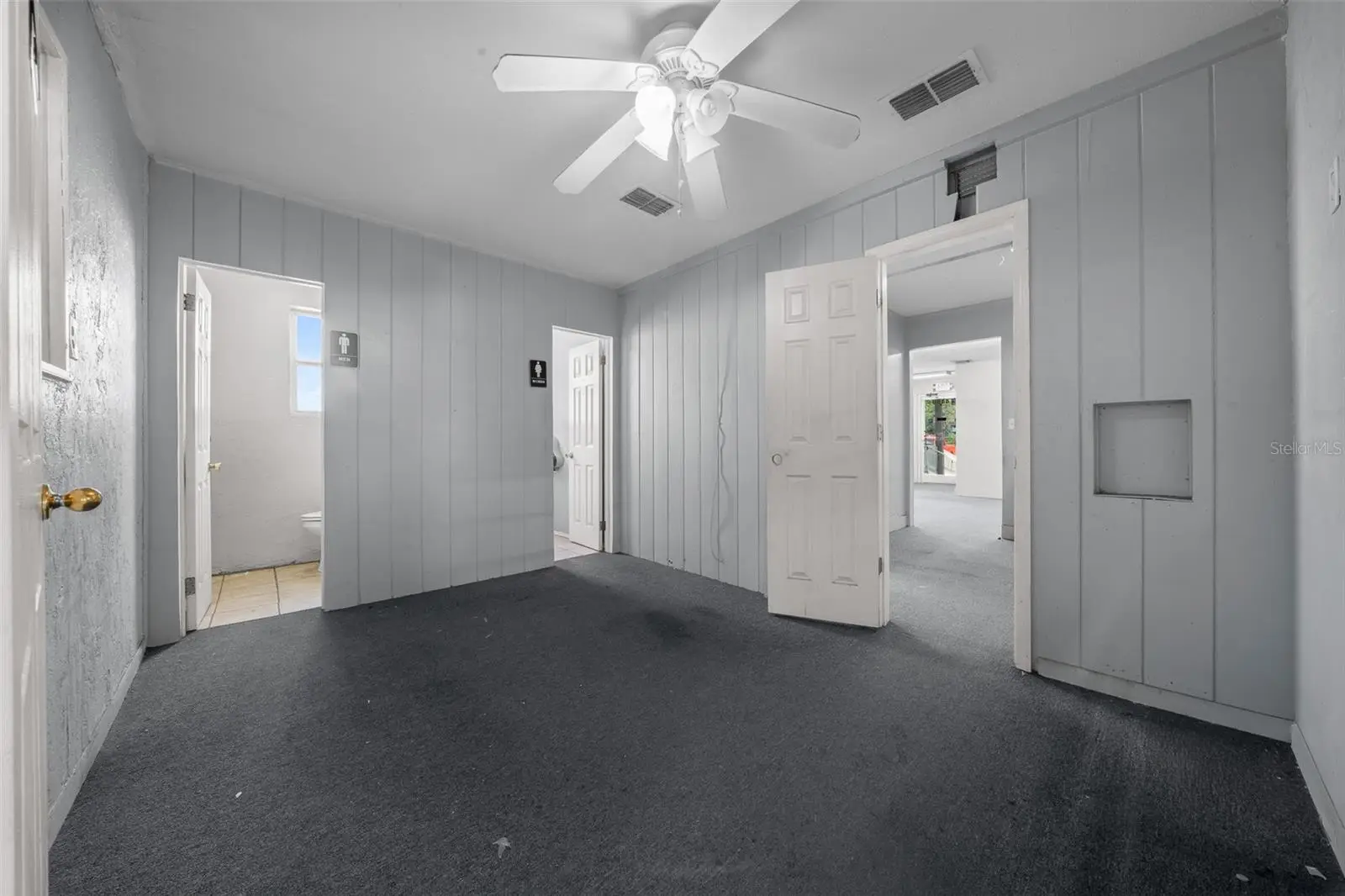 4450 Pine Avenue, FL