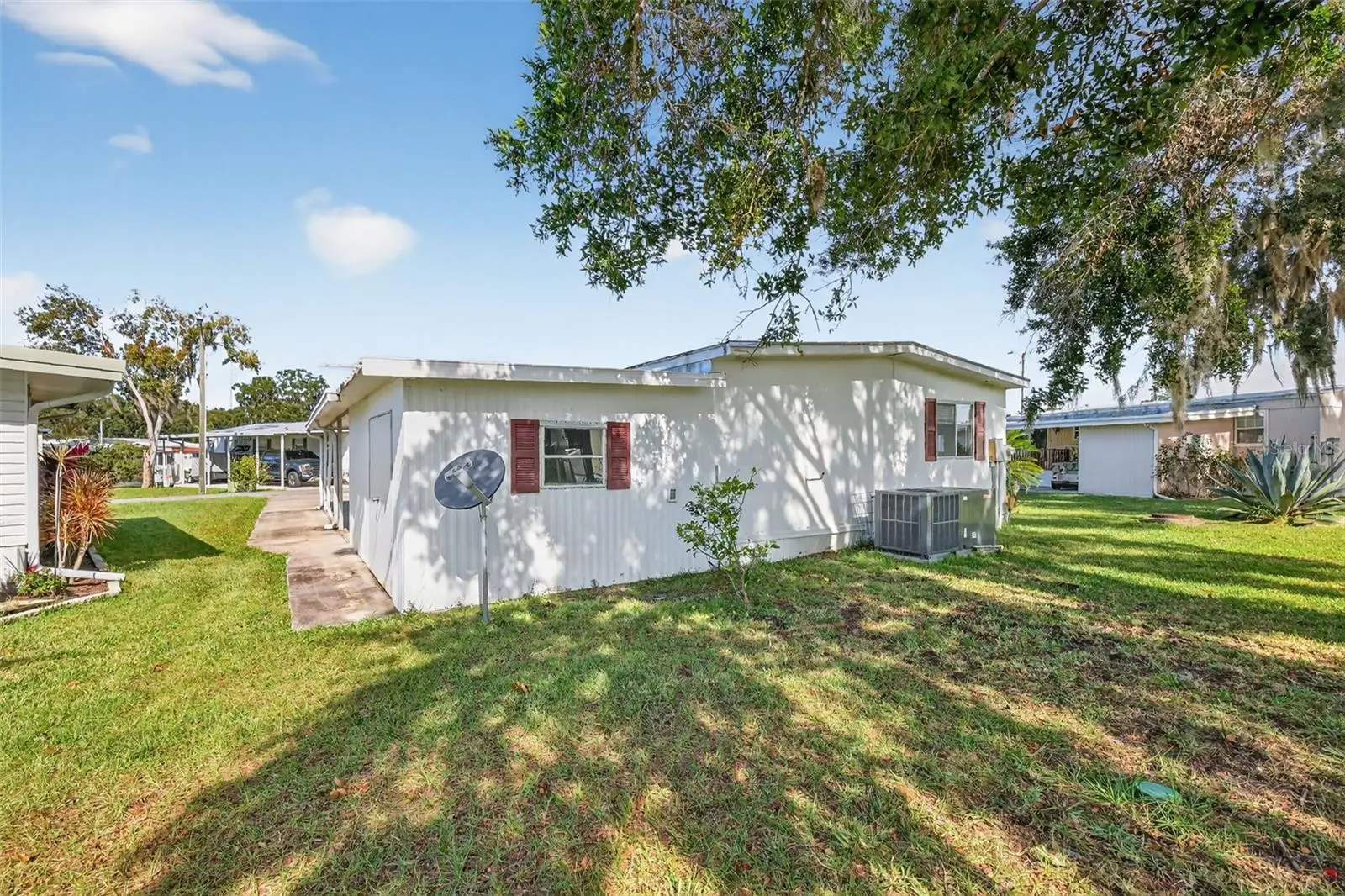 563 Tammi Drive, FL