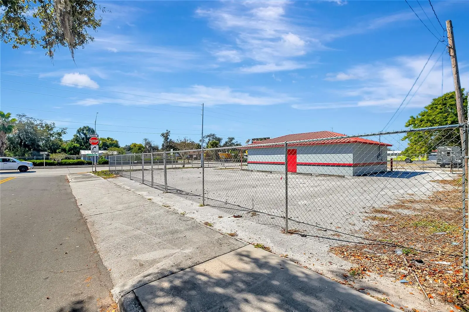 305 & 309 Memorial Boulevard, FL