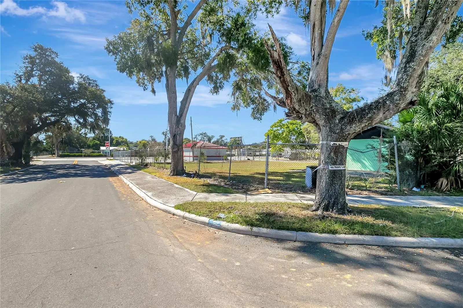 305 & 309 Memorial Boulevard, FL
