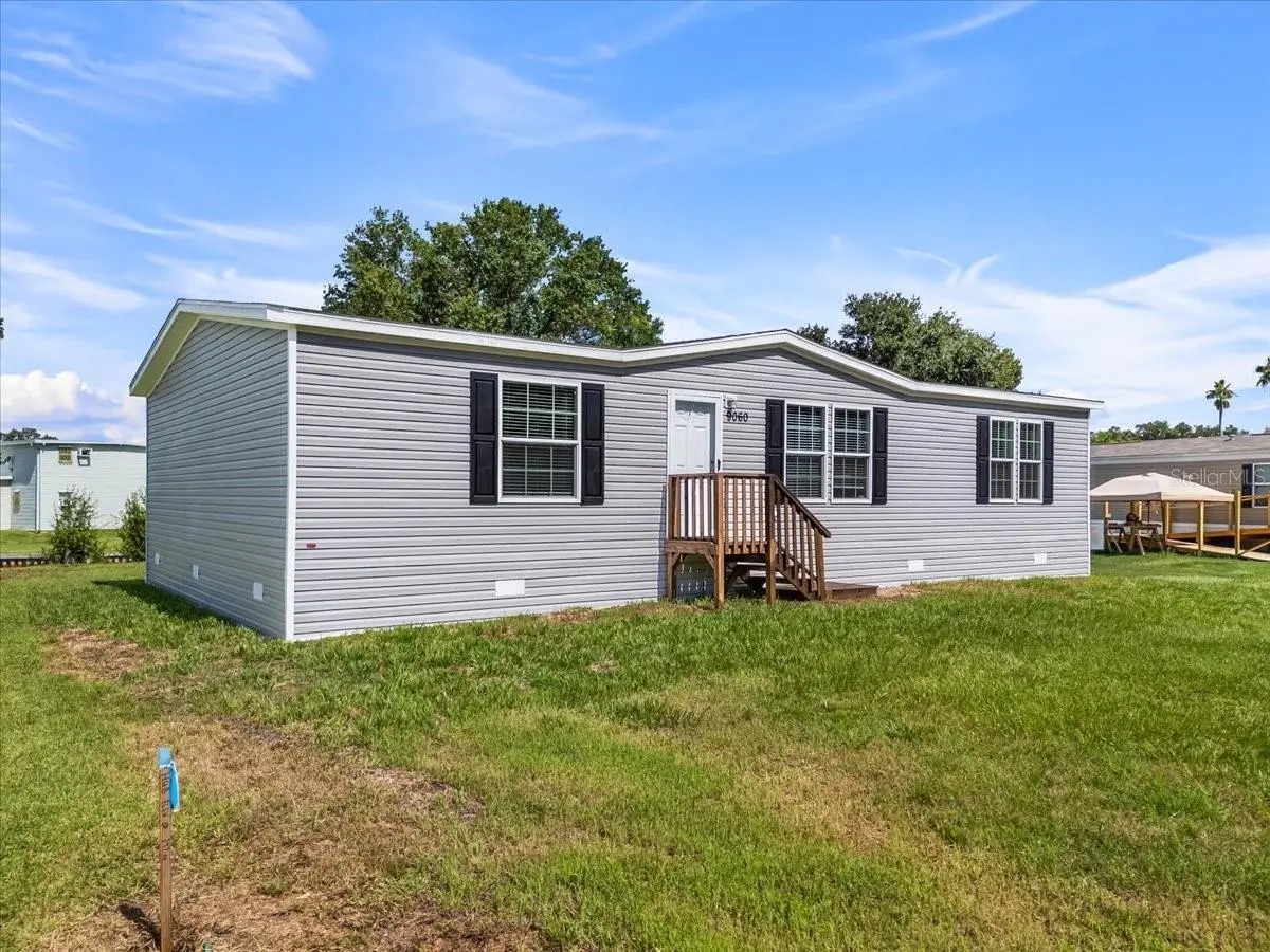 54 Oakridge Drive, FL