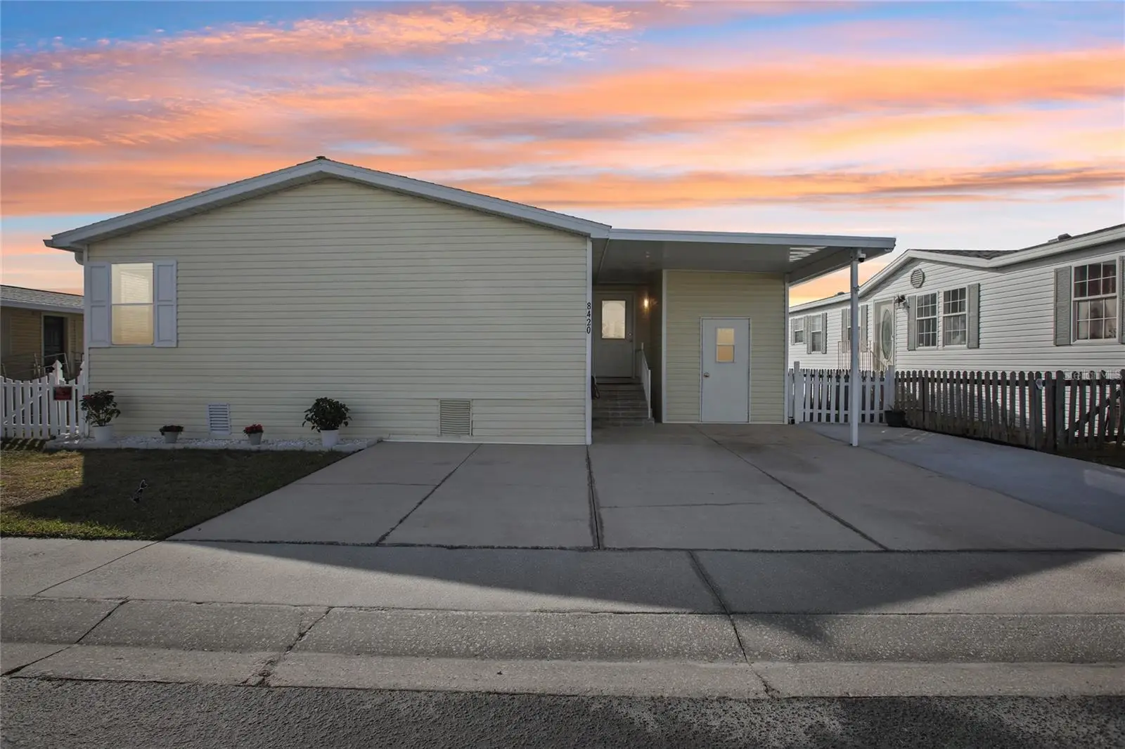 8420 Fantasia Park Way, FL