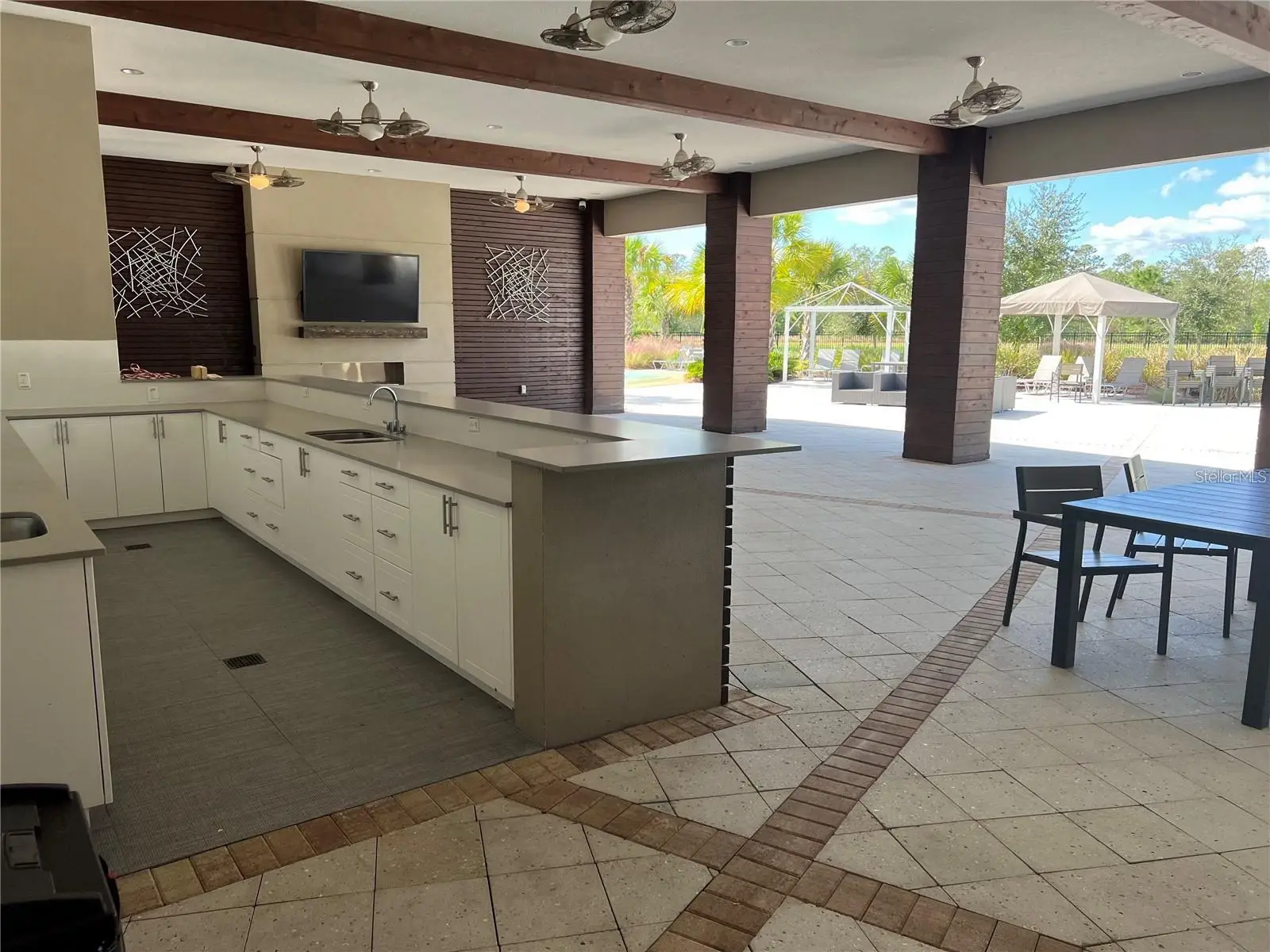 17571 Saw Palmetto Avenue, FL
