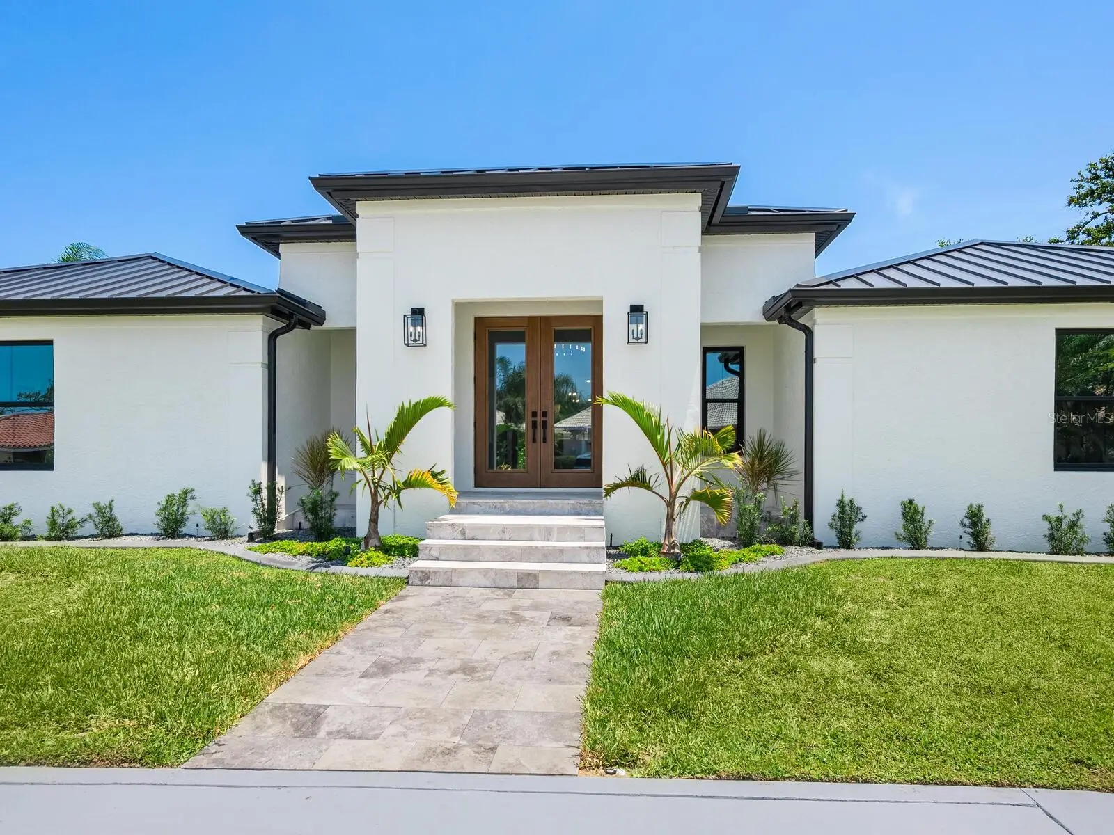 180 Lookout Point Drive, FL