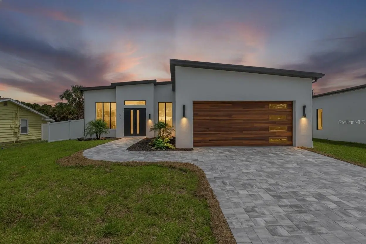 2069 Hibiscus Street, FL