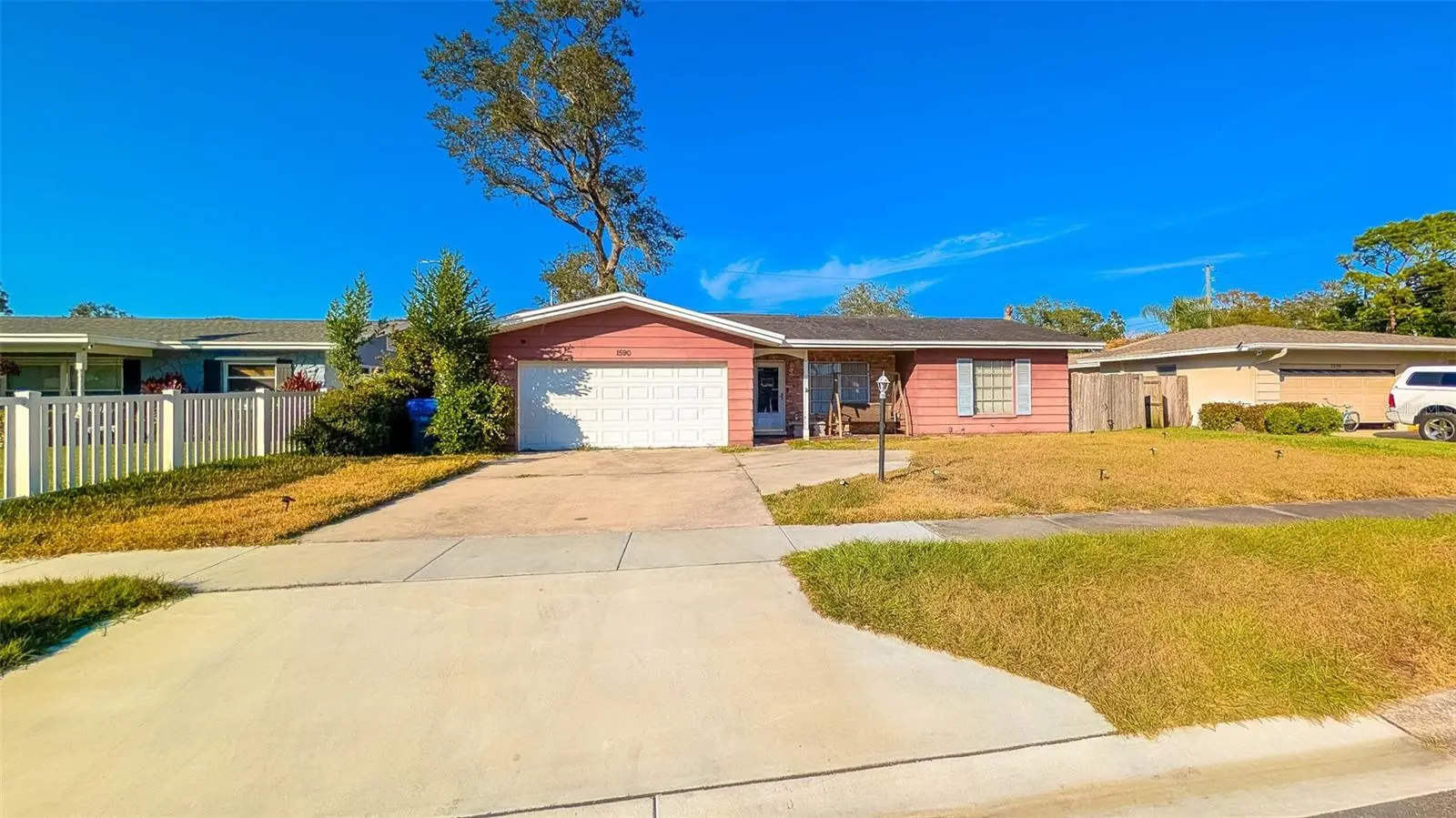 1590 Peaceful Lane, FL