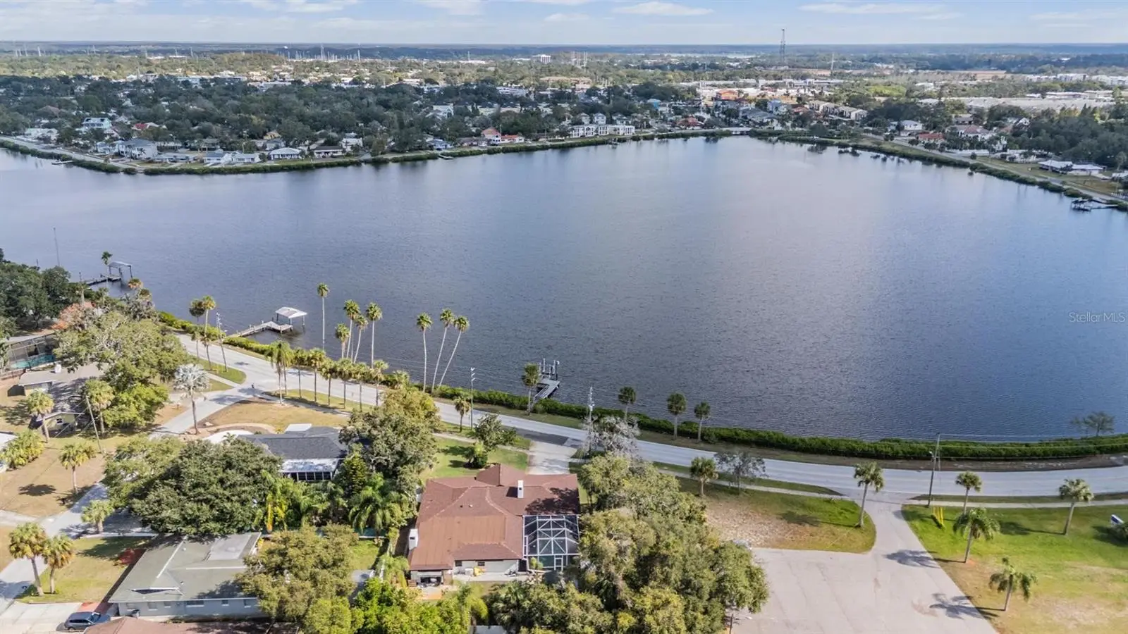 302 Whitcomb Boulevard, FL