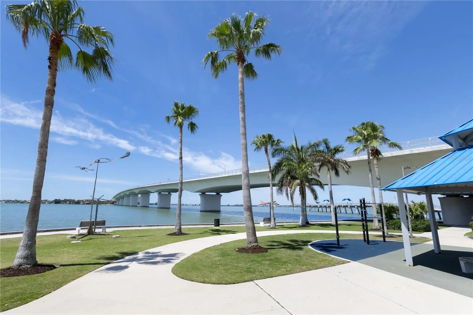 1035 Seaside Drive, FL