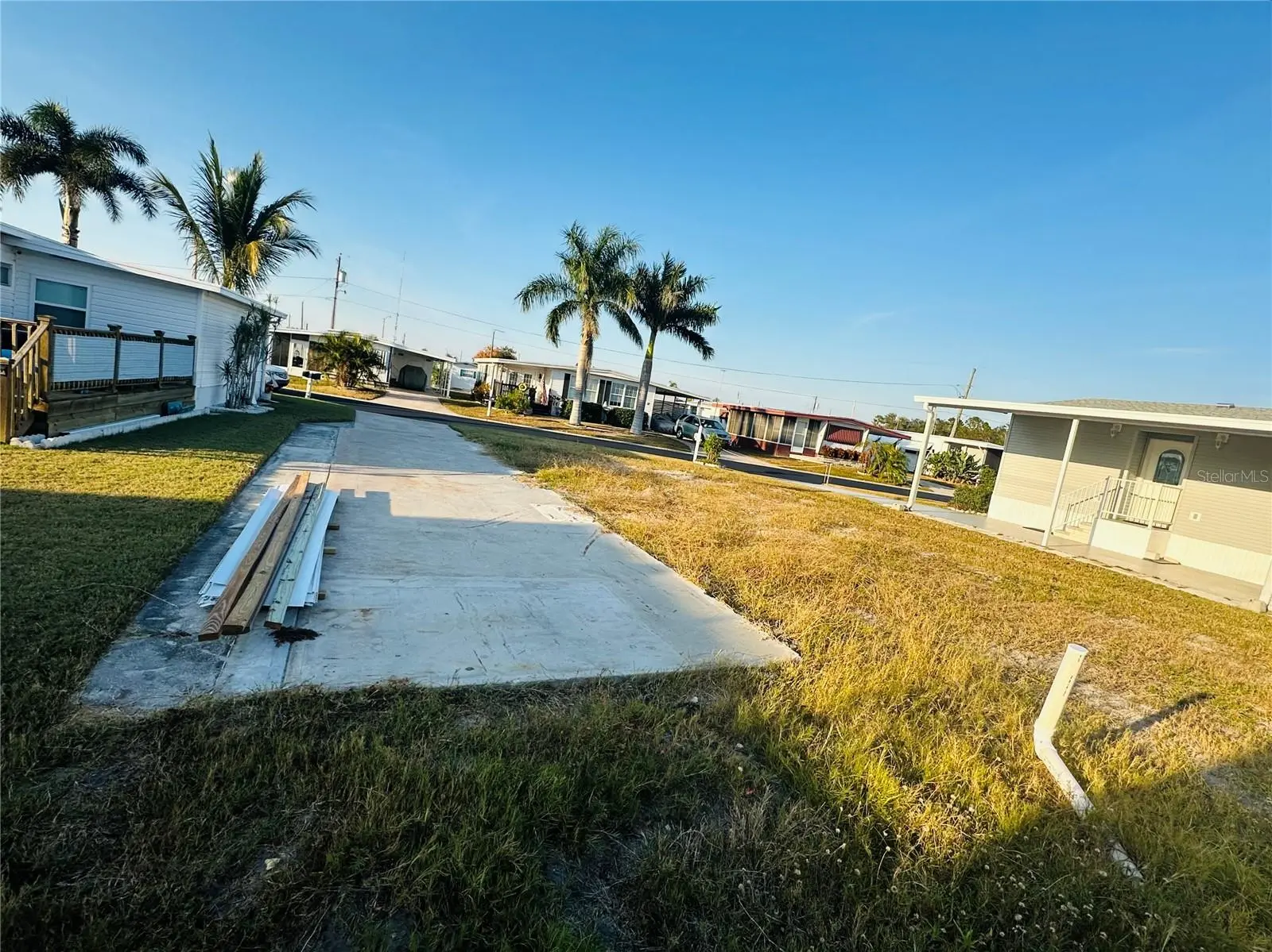 522 Centre Street, FL