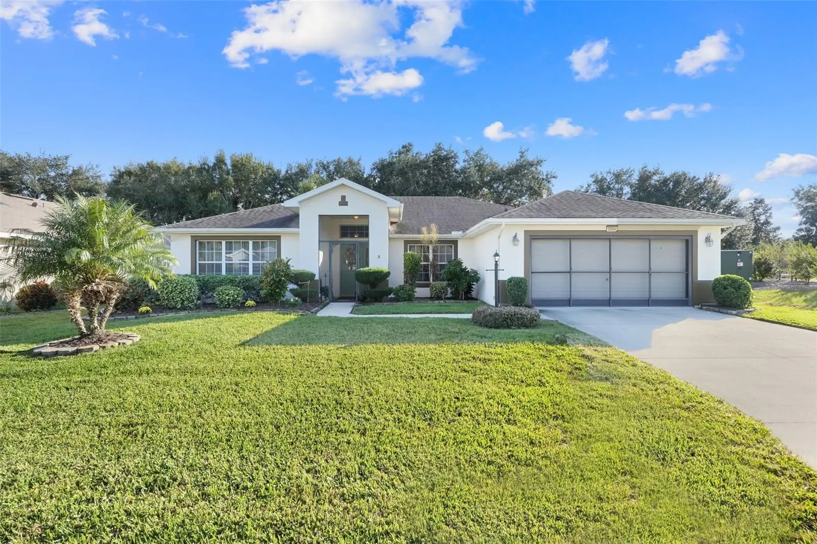 5304 Fantasy Way, FL