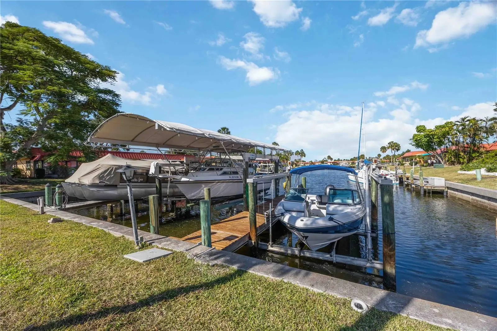 9608 Valencia Cove, FL