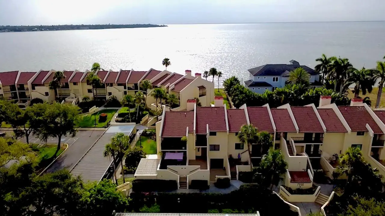 7550 Sunshine Skyway Lane, FL