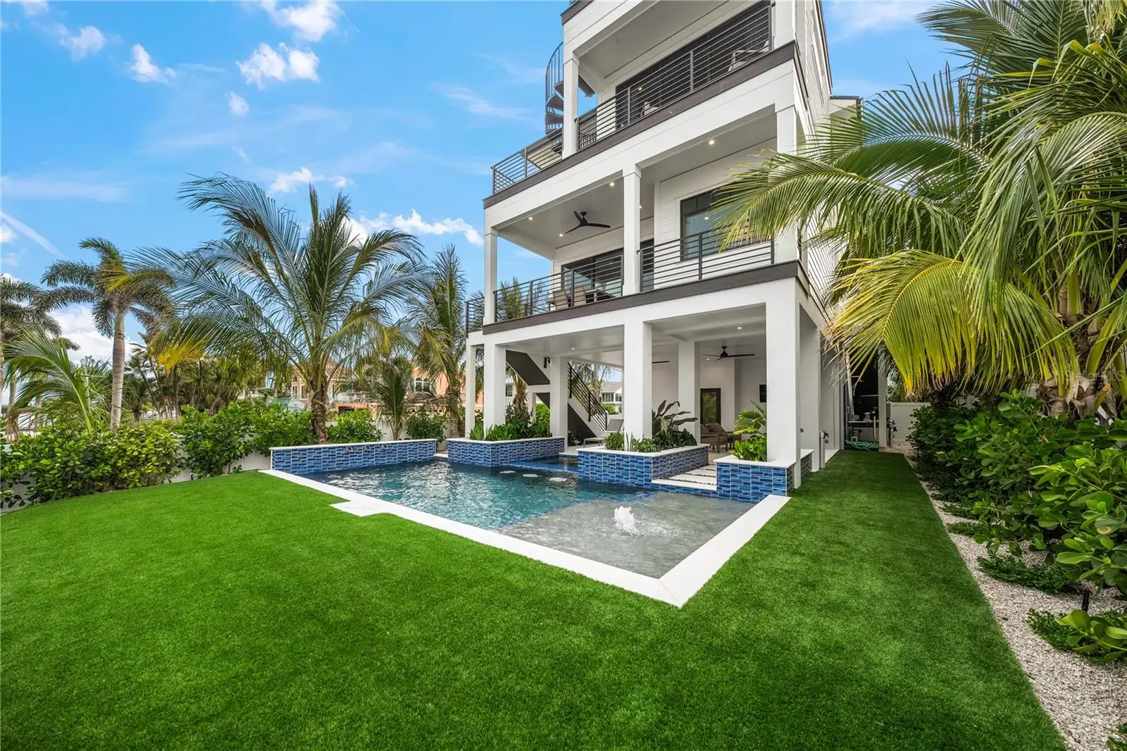 116 8th Street, FL