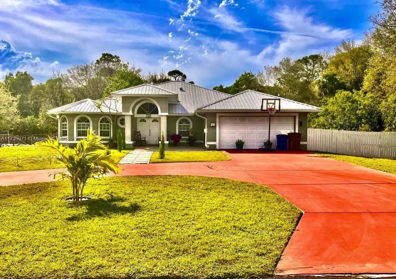 713 5th Avenue, FL
