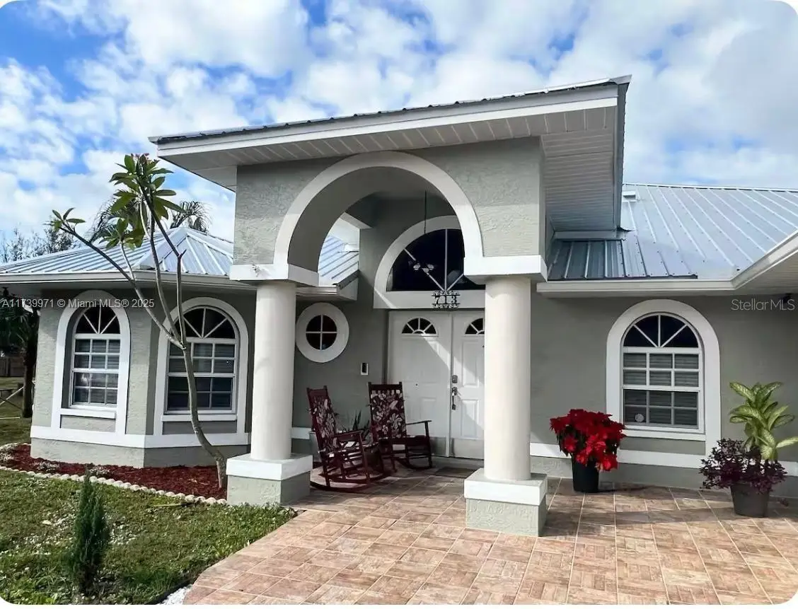 713 5th Avenue, FL