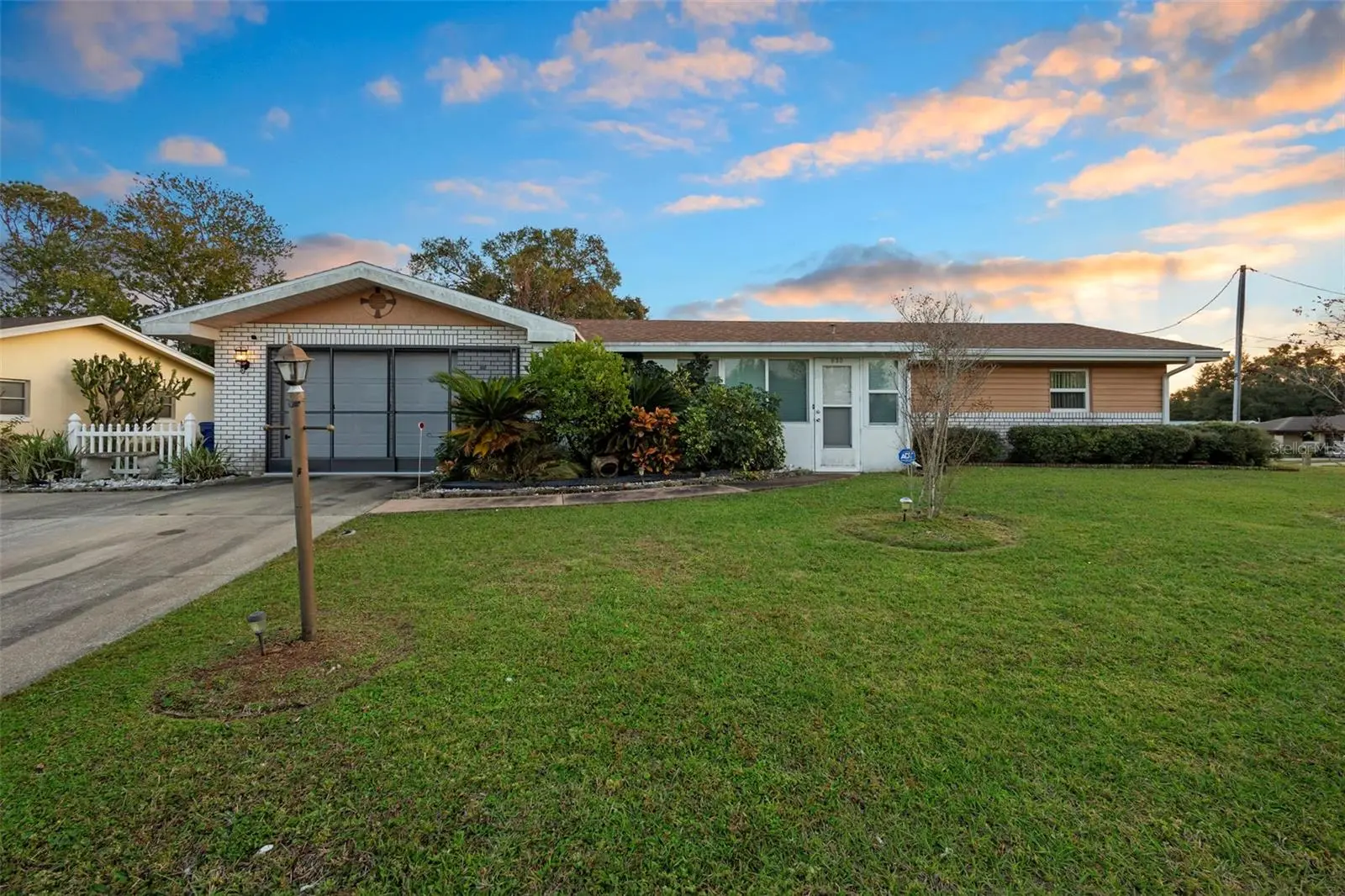 630 Grand Plaza Drive, FL