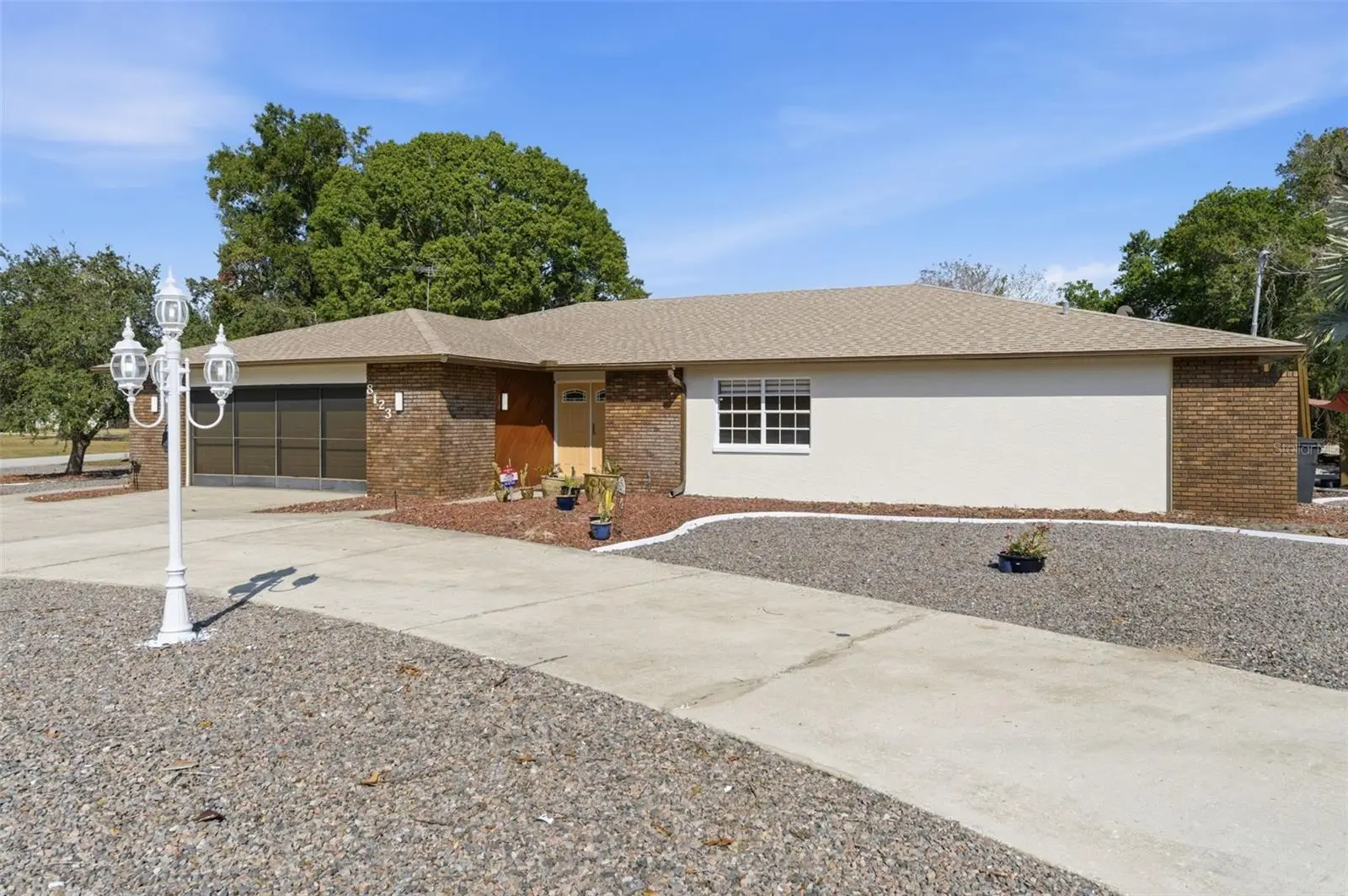 8123 River Country Drive, FL