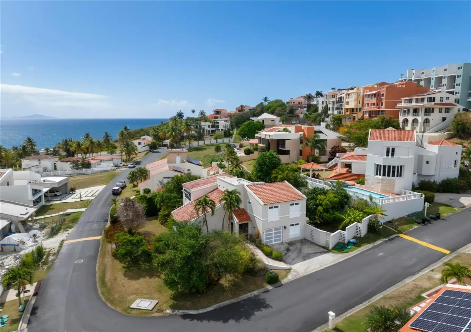 37 Surfside, PR