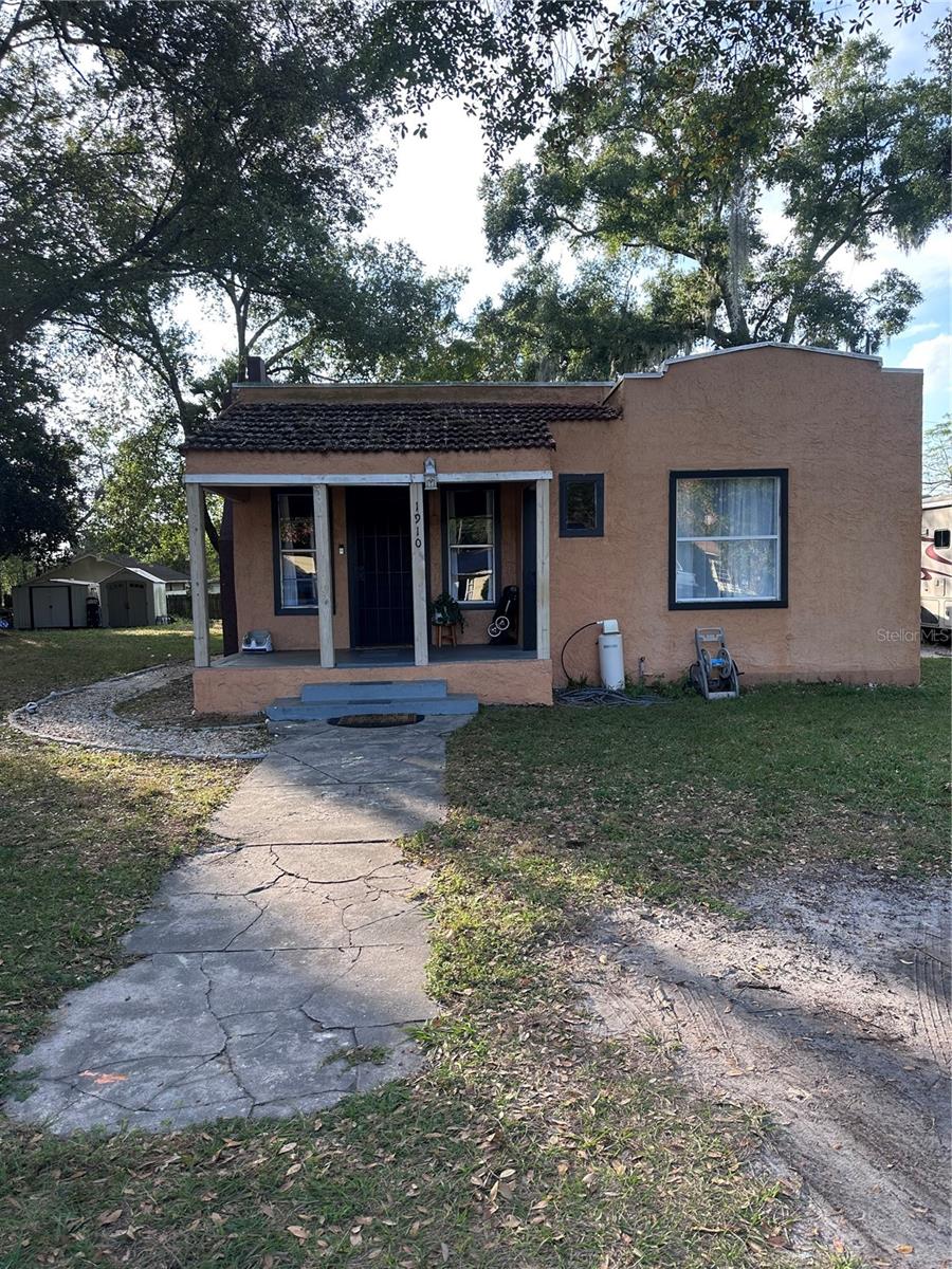 1910 William Clark Avenue, FL