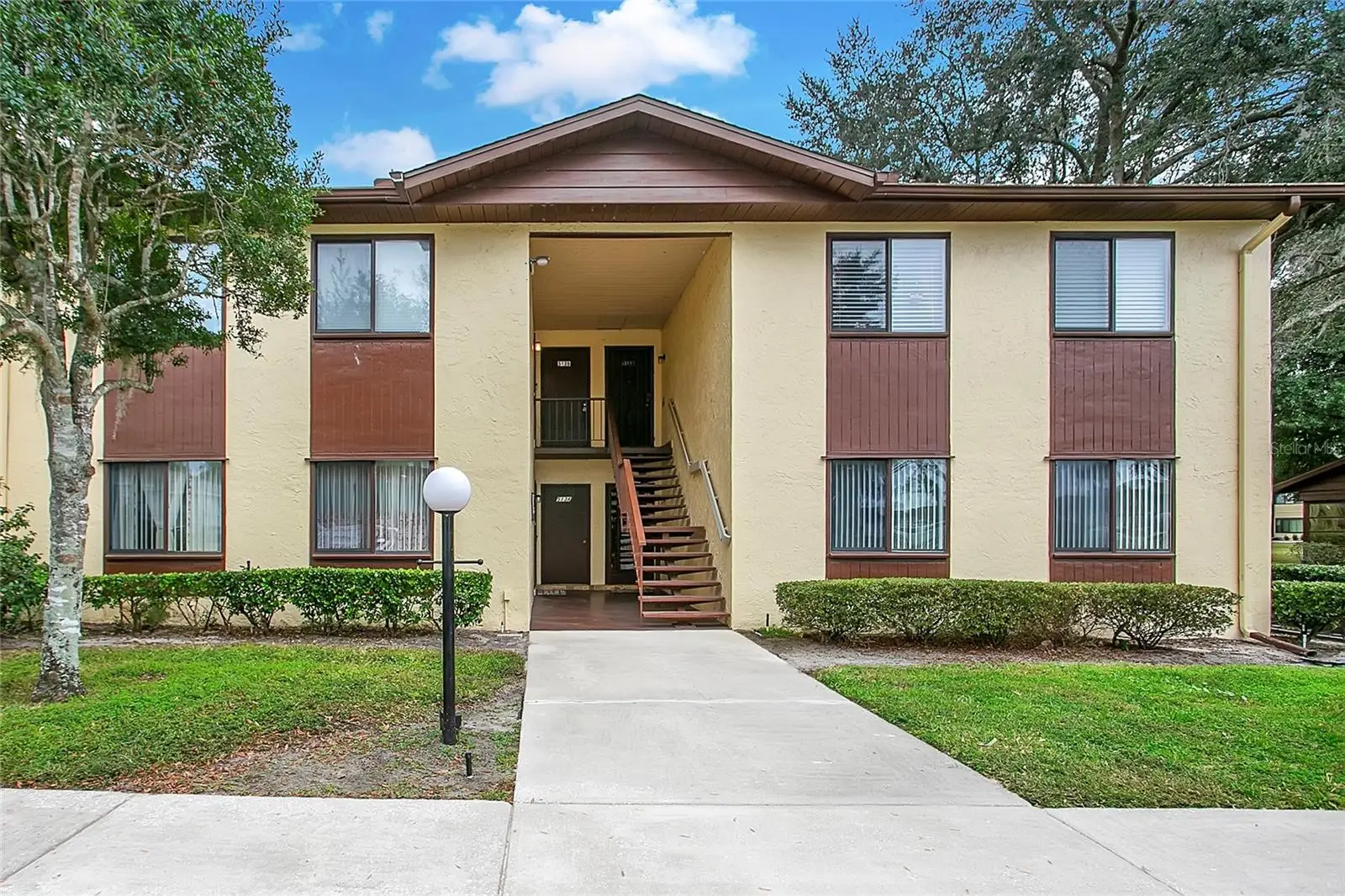 513 Fairways Lane, FL